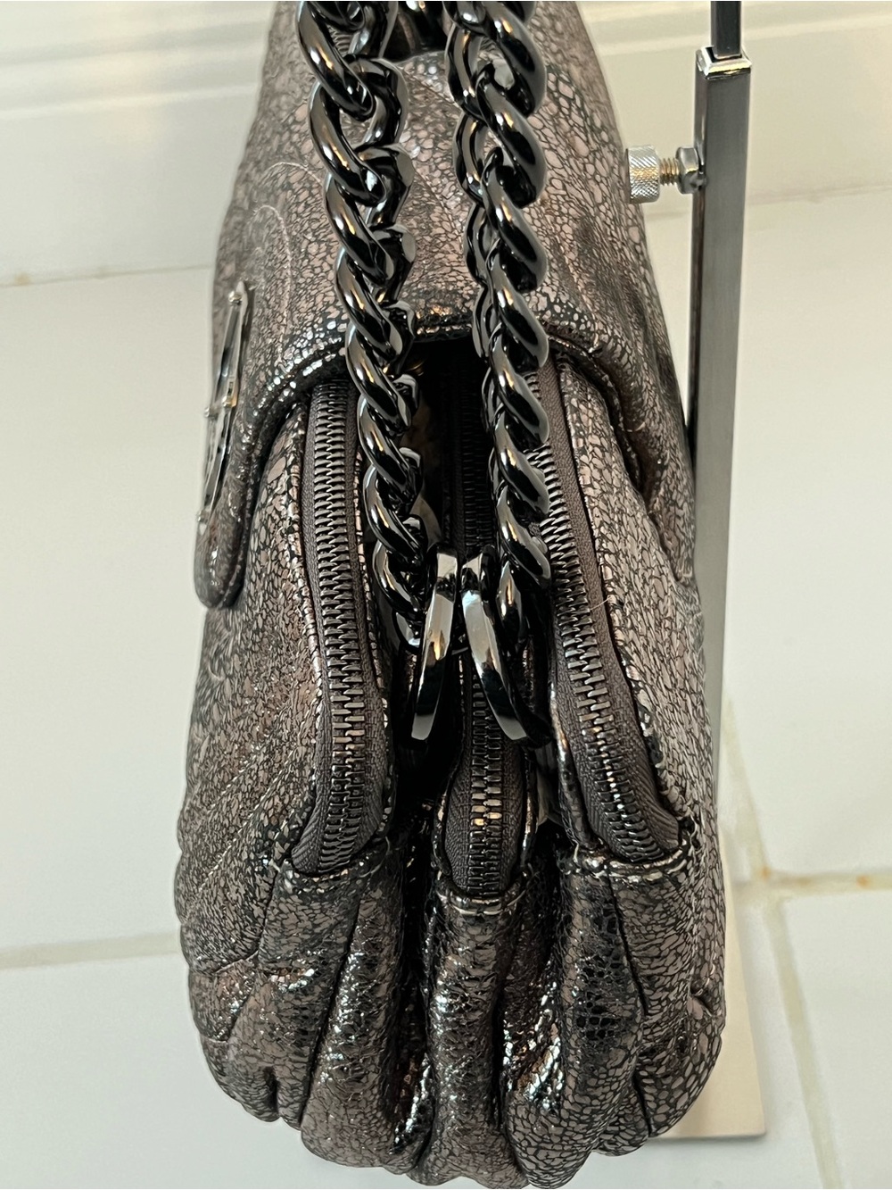 HENRI BENDEL # 7 QUILTED METALLIC SHOULDER BAG. - Picture 4 of 15